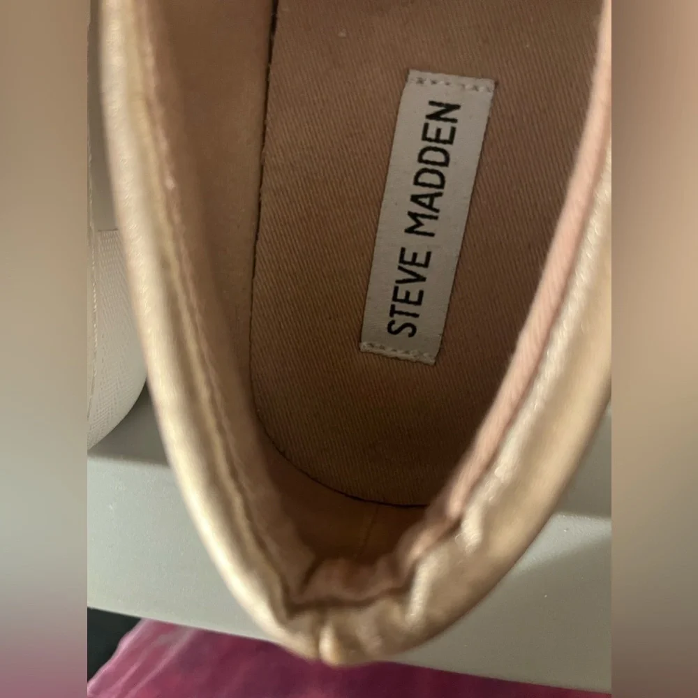 Steve Madden Women's Metallic Rose Gold Platform Pompom Slip On Shoes Pink 8